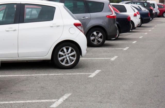 V Prešove pribudli spoplatnené zóny, nový systém regulácie dopravy sa dotkol aj MHD