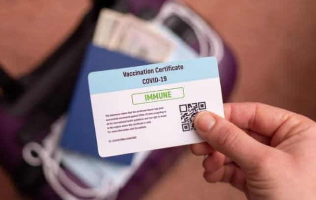 Ľudia už môžu žiadať o očkovací certifikát