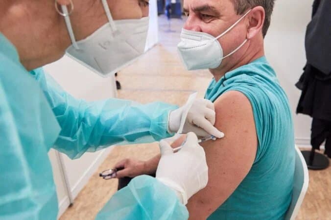 PCR testy odhalili troch nakazených, počet hospitalizovaných sa nezmenil