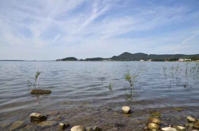 Dnes bude jasno až polooblačno, ojedinele sa vyskytnú prehánky či búrky
