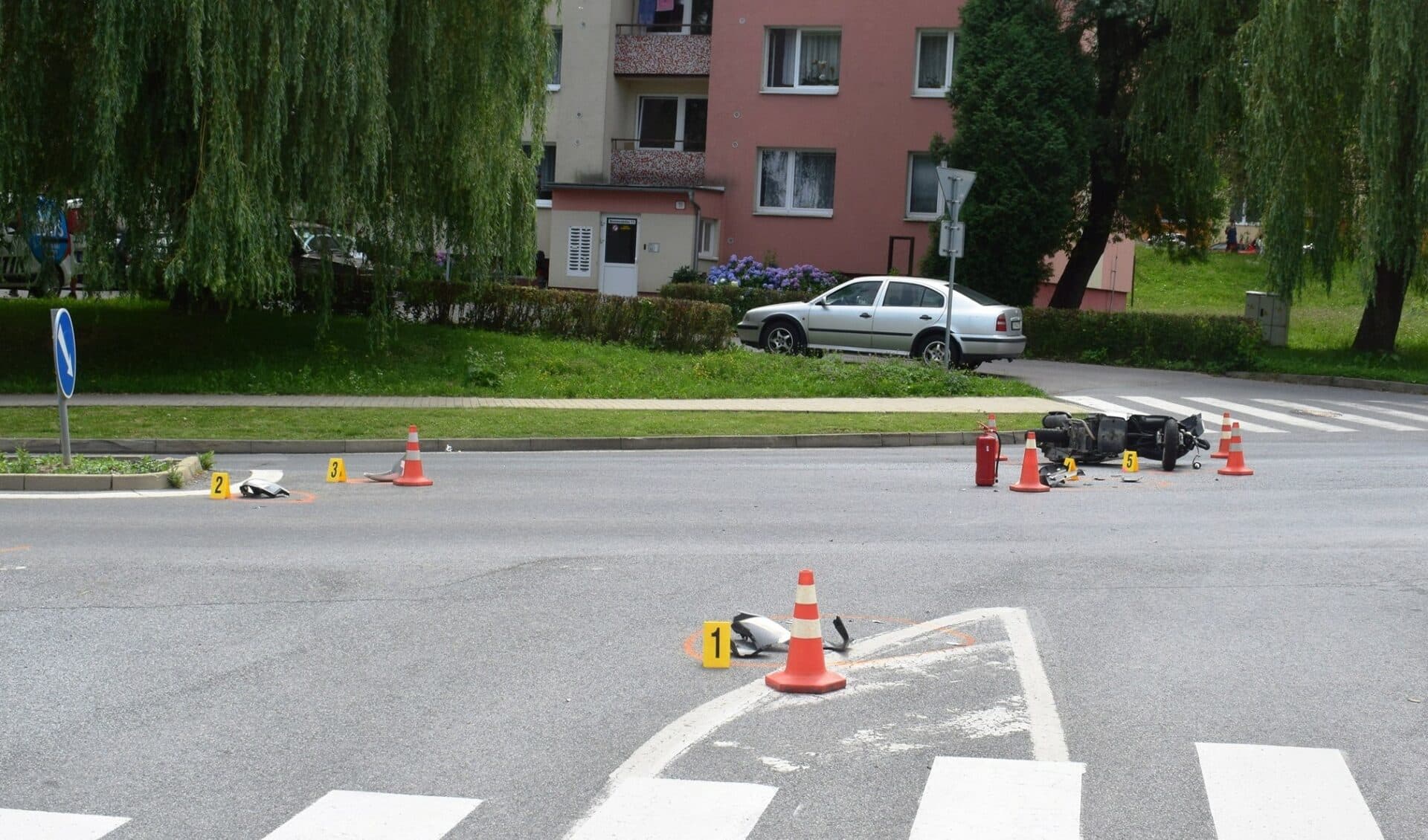 V Spišskom Podhradí narazilo vozidlo pri cúvaní do chodca