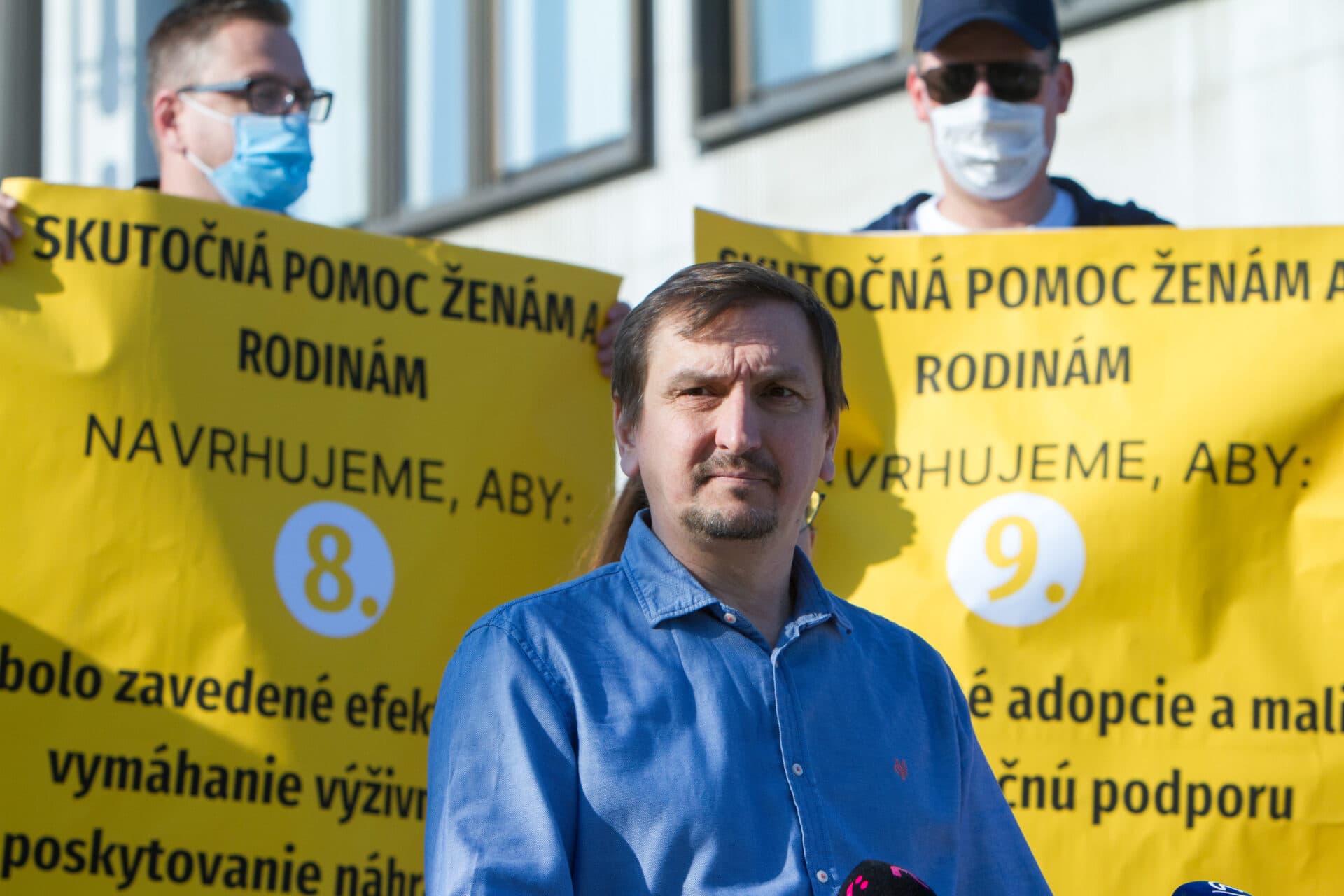 Hipš sa vzdal funkcie predsedu strany SPOLU
