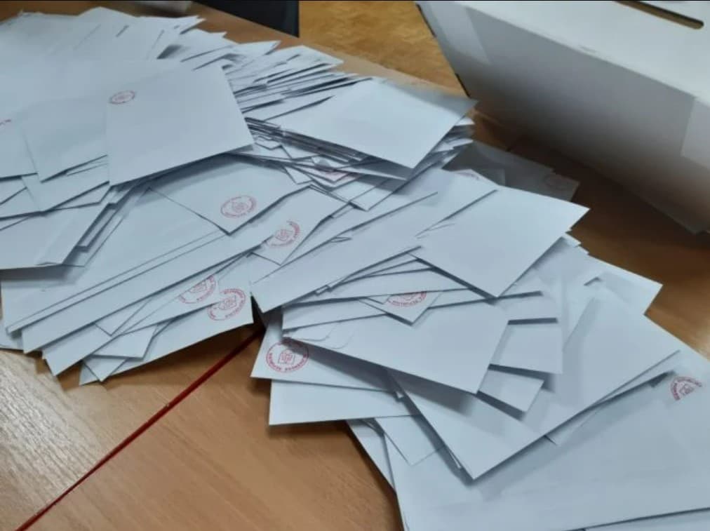 V spojených regionálnych voľbách je možné voliť len v obci trvalého pobytu
