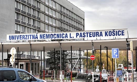 Počet pacientov s COVID-19 sa uplynulý týždeň v košickej univerzitnej nemocnici nezvýšil