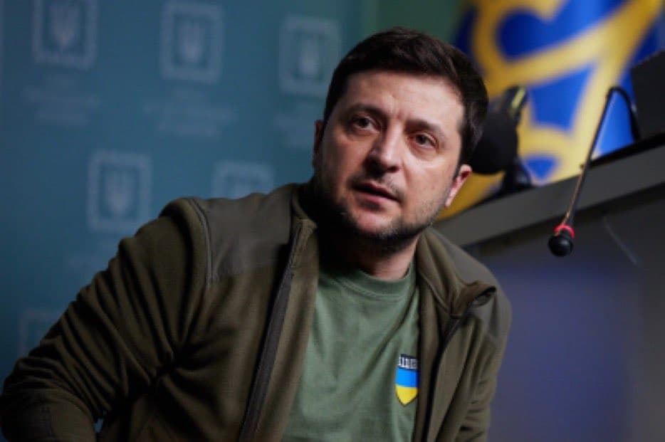 Vojnu môžu ukončiť priame rozhovory Zelenského s Putinom, vraví Podoľak