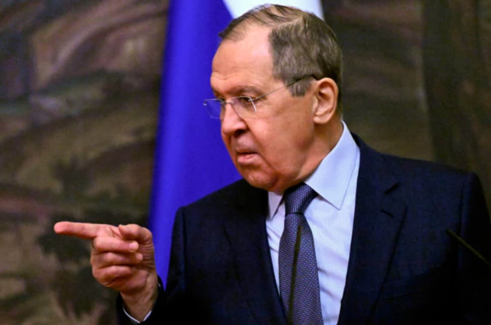 Lavrov navrhuje poskytnutie bezpečnostných záruk Európskej únii a NATO