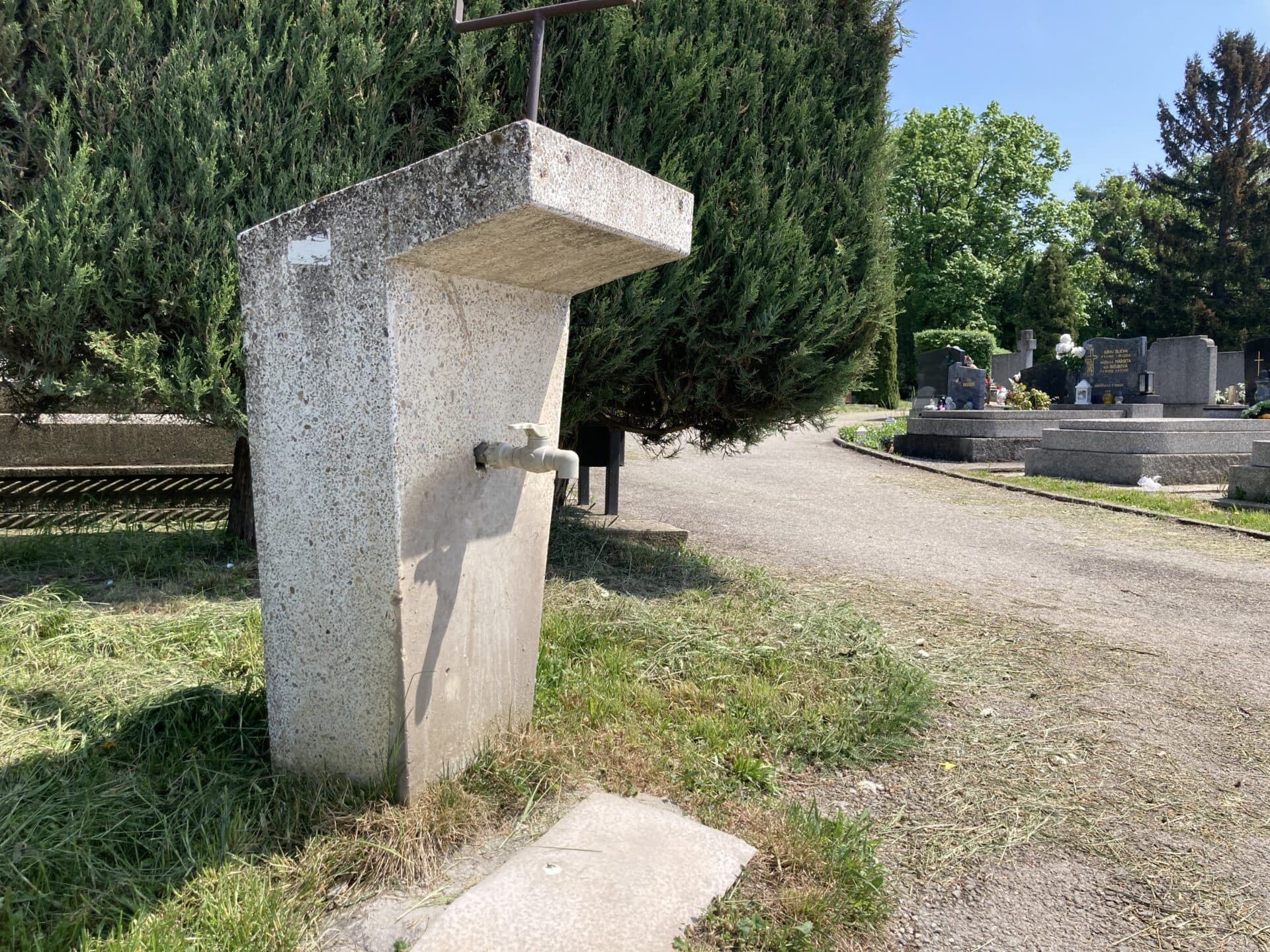 Kedy dôjde k spusteniu vodovodu na Verejnom cintoríne v Košiciach?