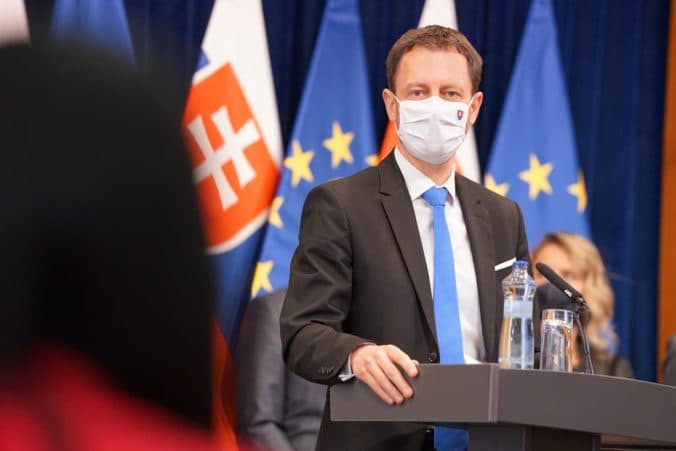 Slovensko môže ropu z Ruska čerpať dovtedy, kým nenájde plnohodnotnú náhradu, tvrdí Heger