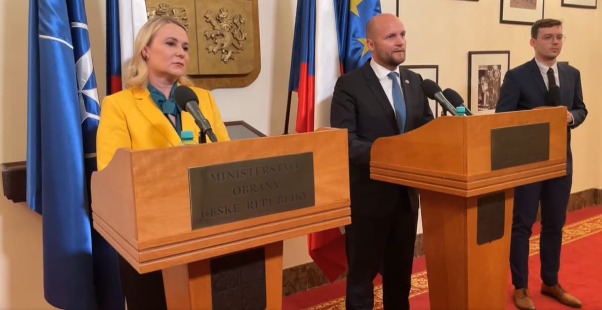 Česká republika by mohla ochraňovať západnú časť vzdušného priestoru Slovenskej republiky