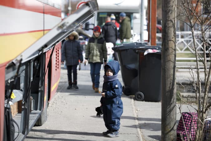 Slovensko-ukrajinské hranice smerom na Slovensko prekročilo v pondelok takmer 2300 osôb