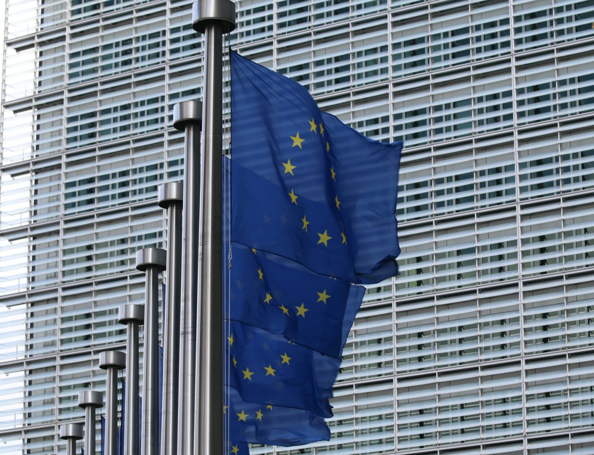 Komisia navrhla prísnejšie pravidlá pre boj proti obchodovaniu s ľuďmi