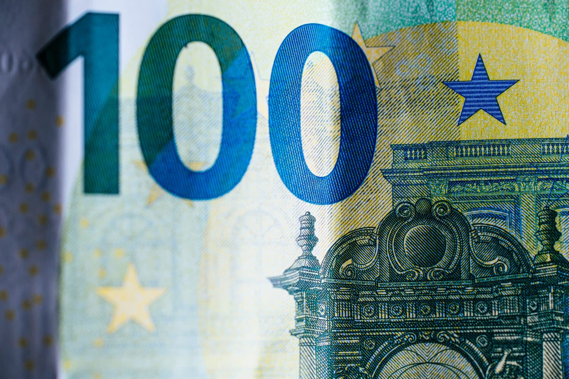 Prídavok na deti narodené od júna do októbra tohto roka sa za október jednorazovo zvýši