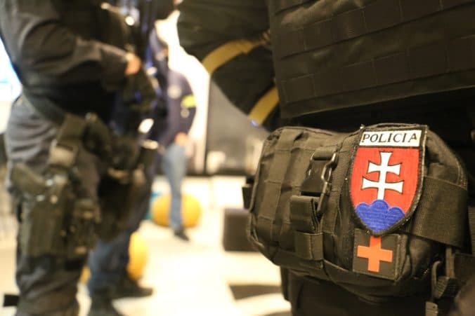 Na košickej strednej škole zasahovala NAKA. Študent bol podozrivý dlhšiu dobu