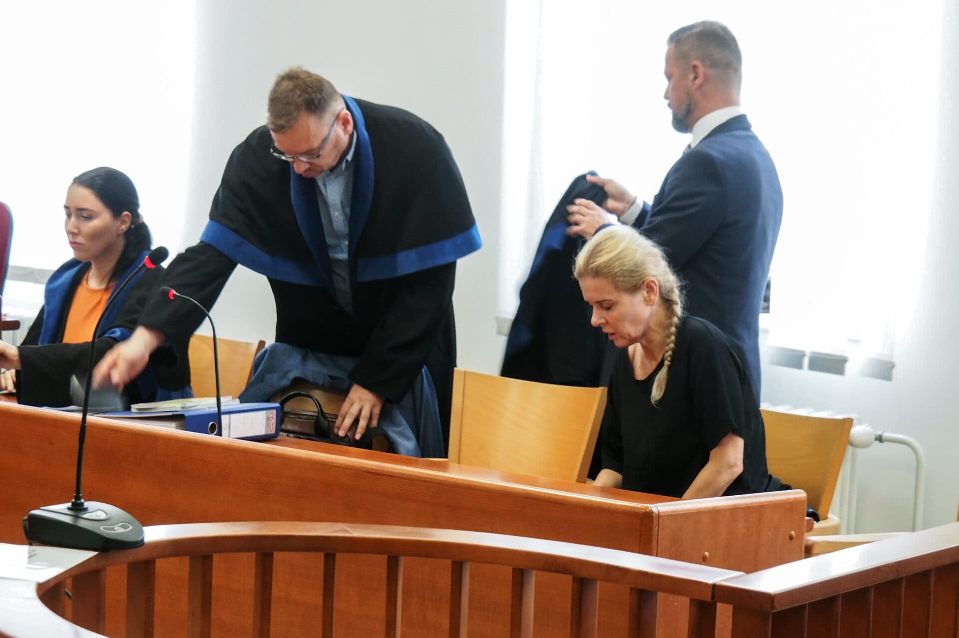Pojednávanie v kauze Fatima súd odročil, Monika J. si zásielku zo súdu prevzala neskoro