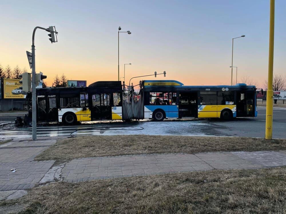 V Košiciach horel ďalší autobus