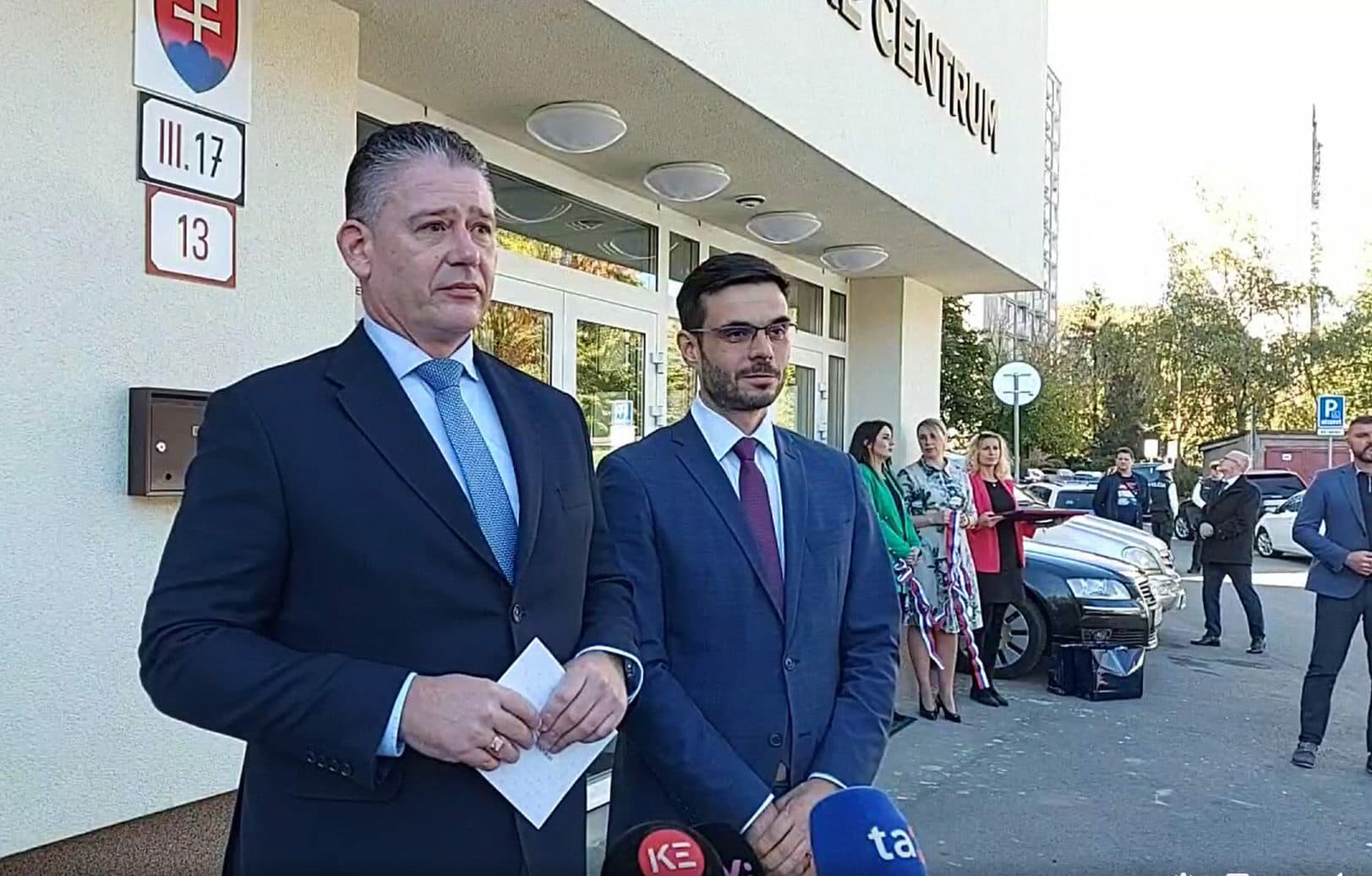 Na Hroncovej ulici dnes otvorili klientske centrum