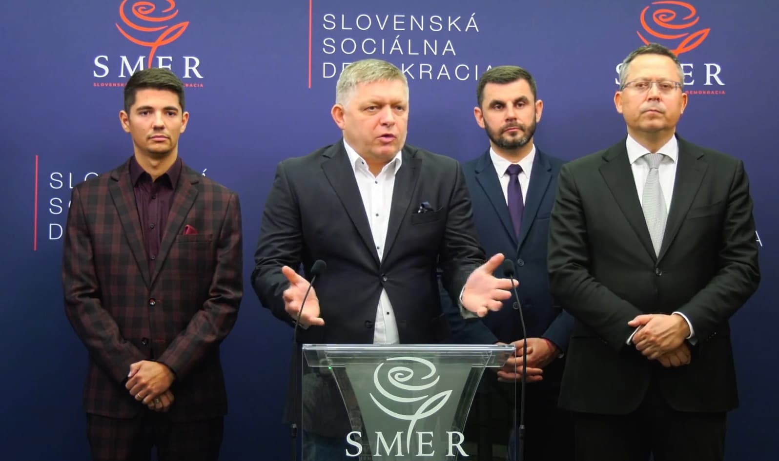 Smer-SD navrhol dohodu medzi opozíciou a koalíciou, Šeliga poslal Fica s jeho ponukou „do čerta“