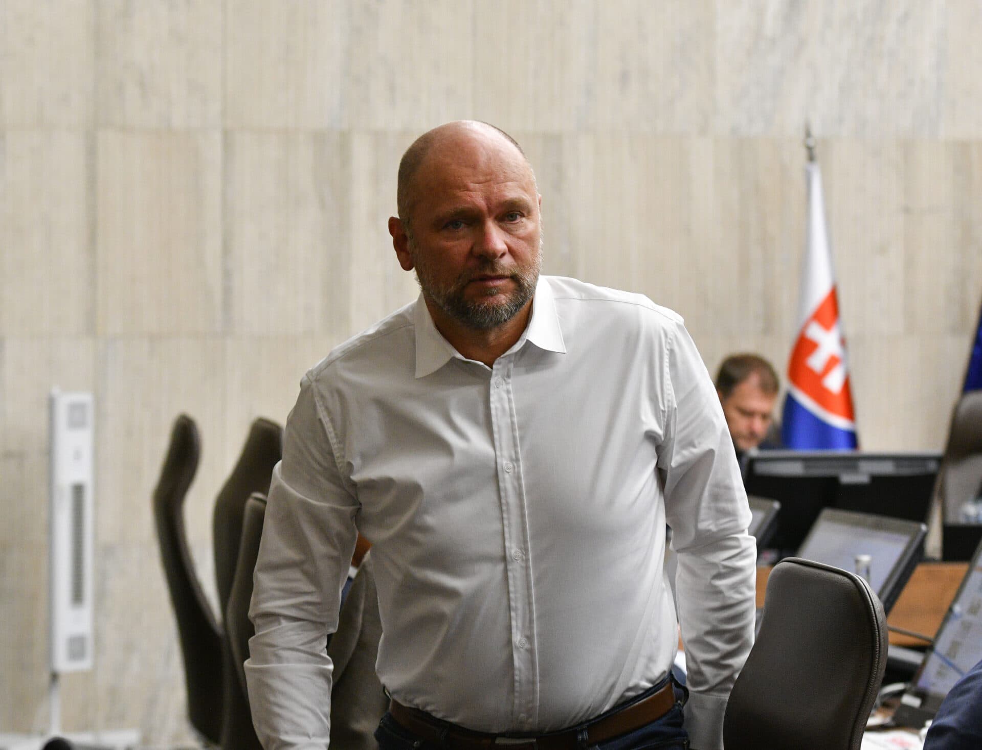 Richard Sulík zahlasuje za odvolanie ministra vnútra Romana Mikulca