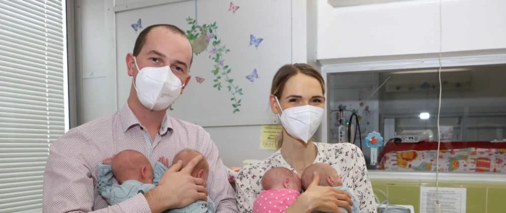 V košickej nemocnici prišli na svet štvorčatá. Rodičia boli spočiatku zaskočení