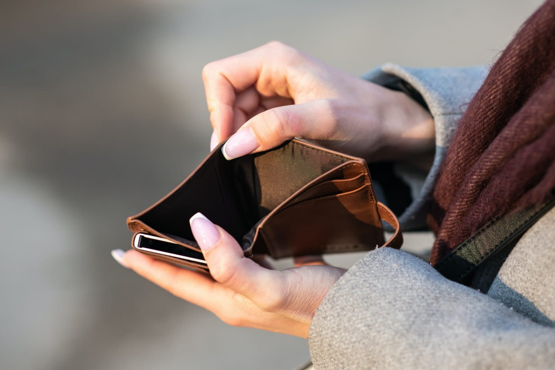 Životné minimum sa vzďaľuje realite, sociálna ochrana potichu slabne