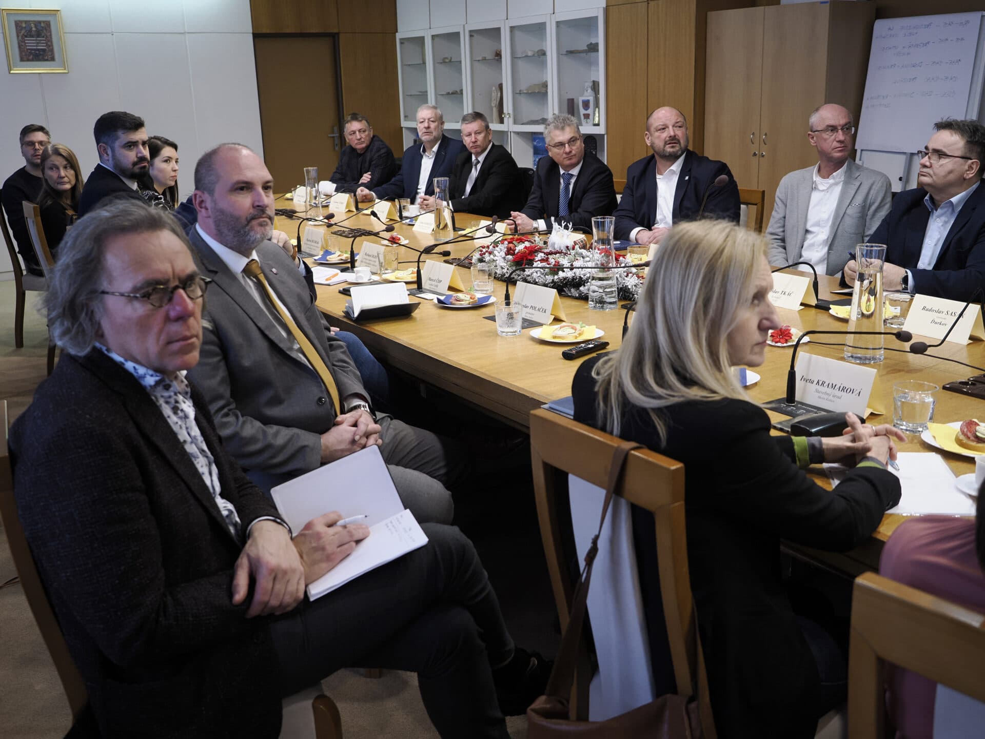 Geotermálne vrty pri Ďurkove podporil 60-miliónovou investíciou minister Hirman (FOTO)