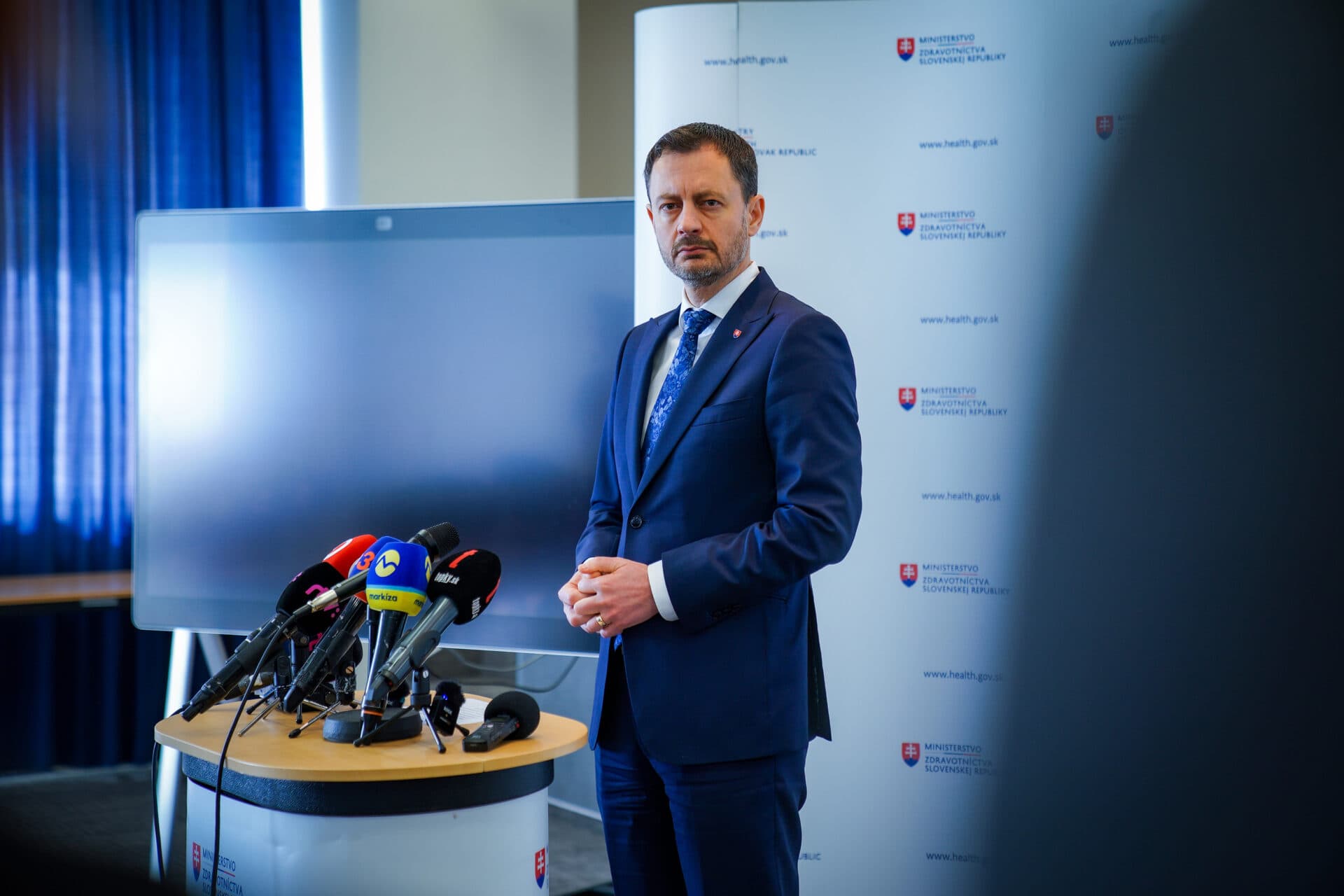 Podľa Hegera je odovzdanie Migov Ukrajine ústavne „čisté“