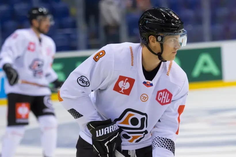 Mastná POKUTA a neúčasť na zápase. Útočník HC Košice napadol rozhodcu