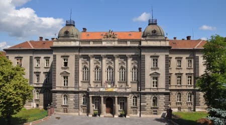 UPJŠ udelila čestný titul doctor honoris causa profesorovi Falvellovi 