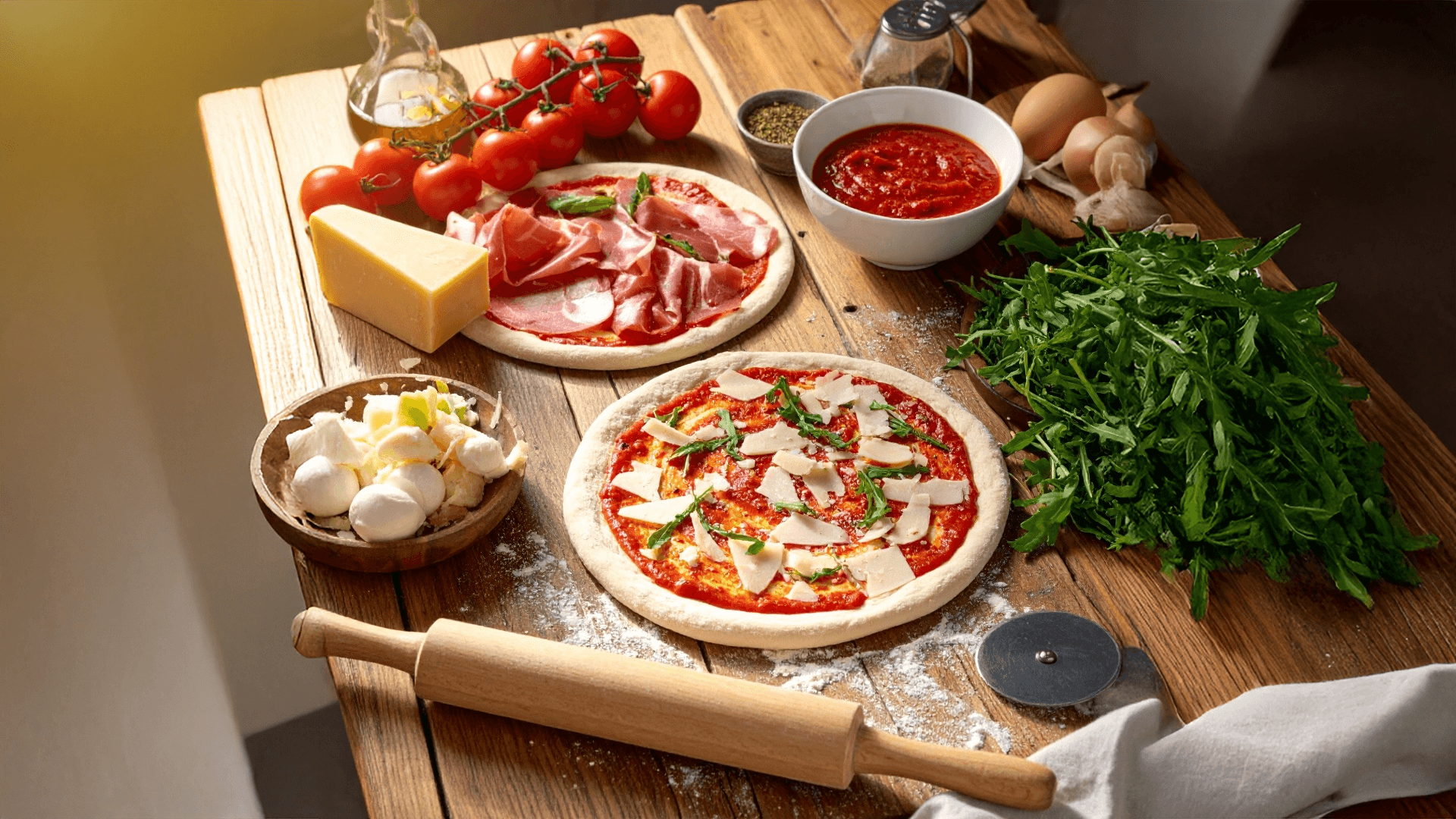Tip na recept: Domáca pizza s prosciuttom, rukolou a parmezánom