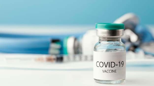 Vakcíny Pfizer chránia v prípade variantu omikron pred hospitalizáciou na 70 percent, tvrdí štúdia