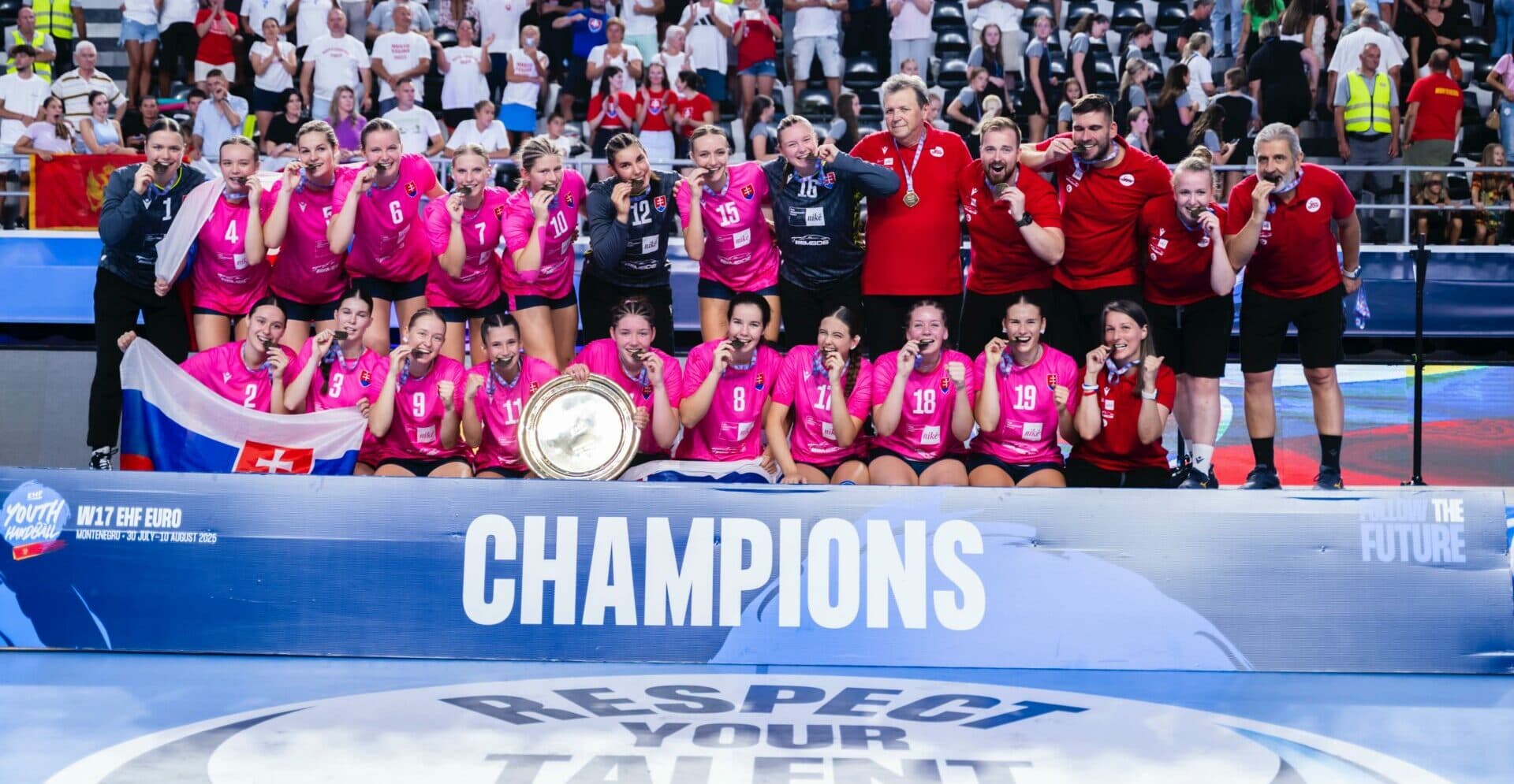 Fotografia k súvisiacemu článku EHF EURO W17: Slovenské kadetky sú Majsterky Európy