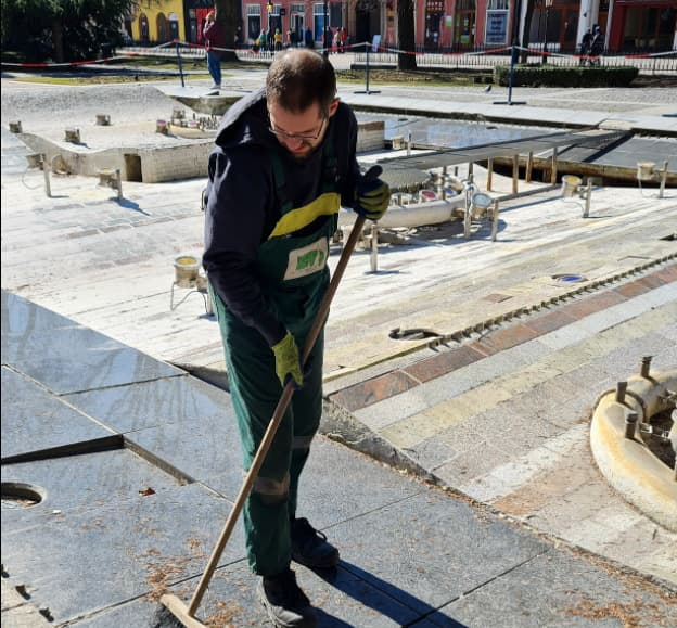 V Košiciach sa začalo s prípravou fontán na novú sezónu. Kedy sa ich dočkáme? (FOTO)
