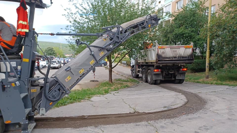 Oddnes platia na Sídlisku KVP dopravné obmedzenia. Na tomto mieste už nezaparkujete