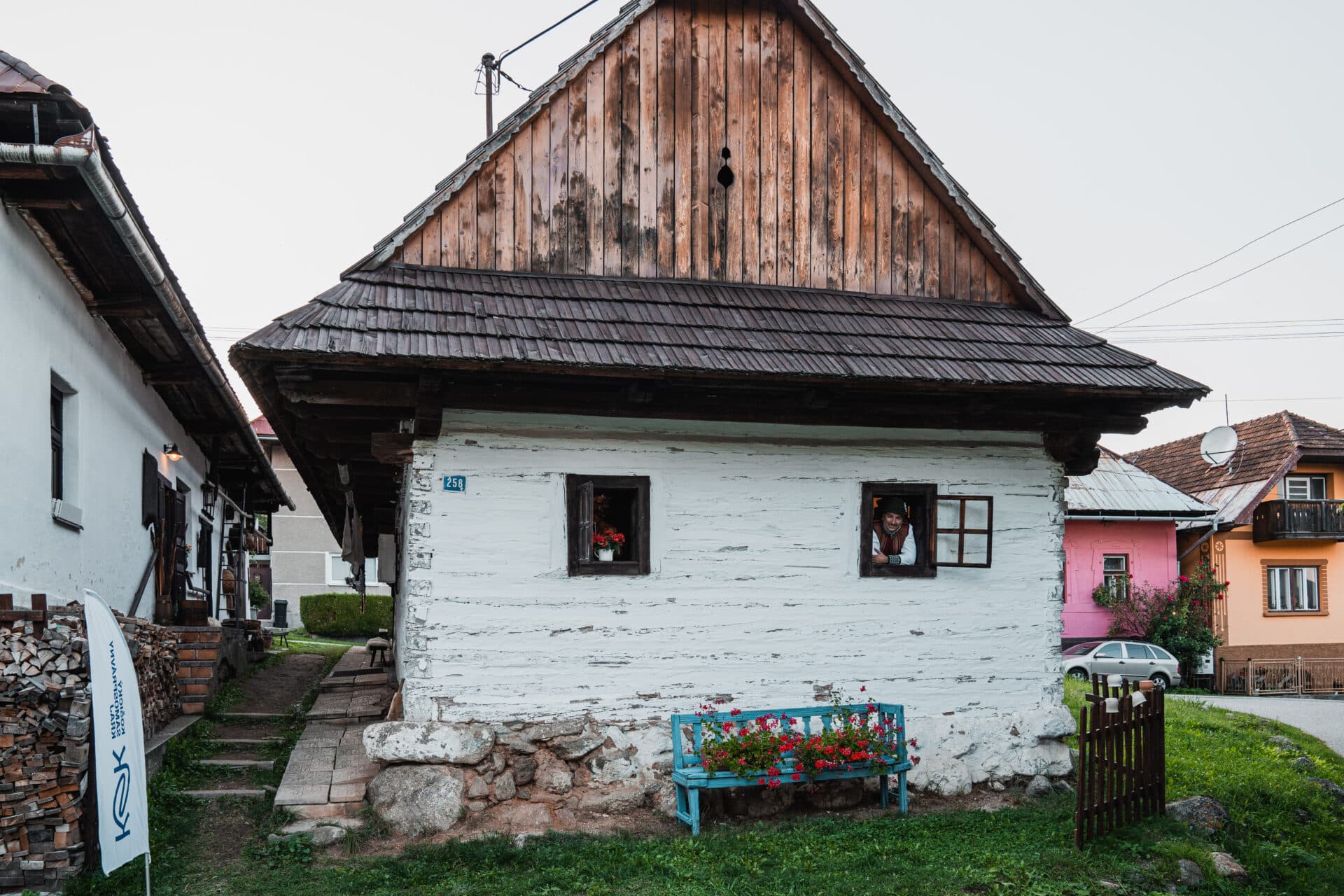 Dvestoročnú malebnú chalúpku nájdete priamo v srdci Gemera