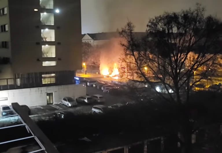 Požiar pred košickým hotelom spôsobil škody za 79-tisíc eur