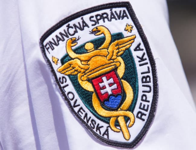 V sídle Slovenského zväzu ľadového hokeja zasahujú kriminalisti