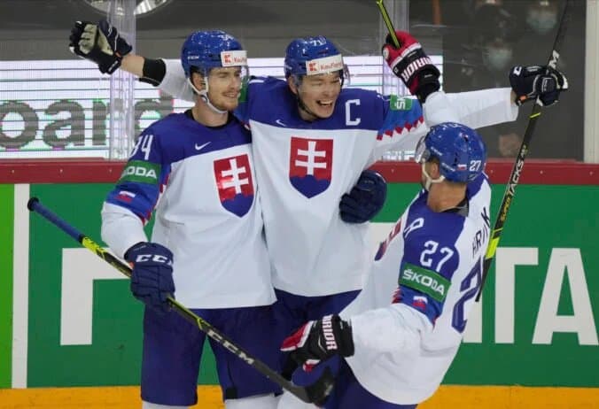 Slováci proti Američanom vo štvrtok už popoludní, Česi proti Fínom až večer