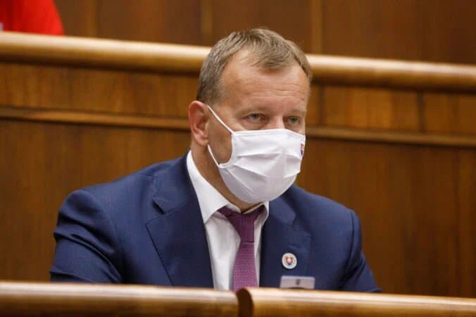 Sme rodina podporuje otvorenie gastro prevádzok od 25. decembra, chce to presadiť na koaličnej rade