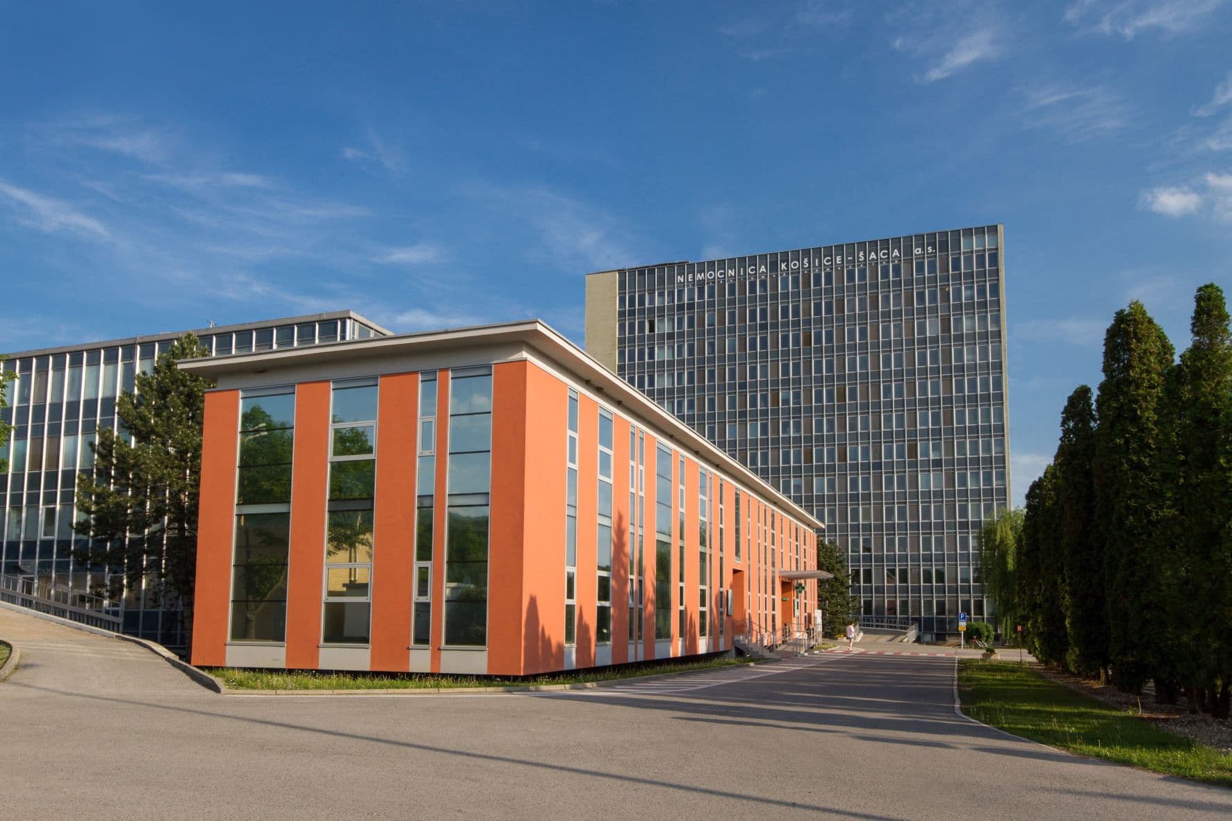 V Nemocnici AGEL Košice-Šaca majú pacienta na umelej pľúcnej ventilácii, zákaz návštev platí aj naďalej