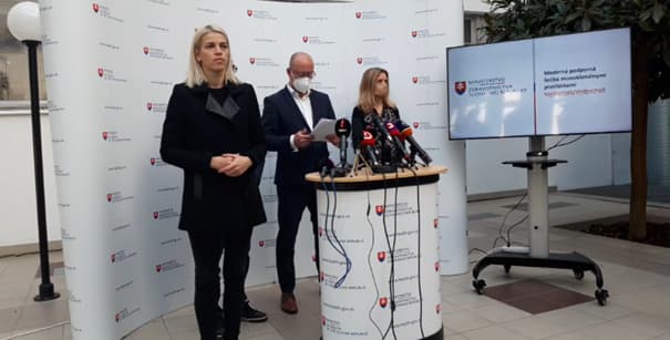 Rezort zdravotníctva podal inovatívne monoklonálne protilátky už viac ako 360 pacientom