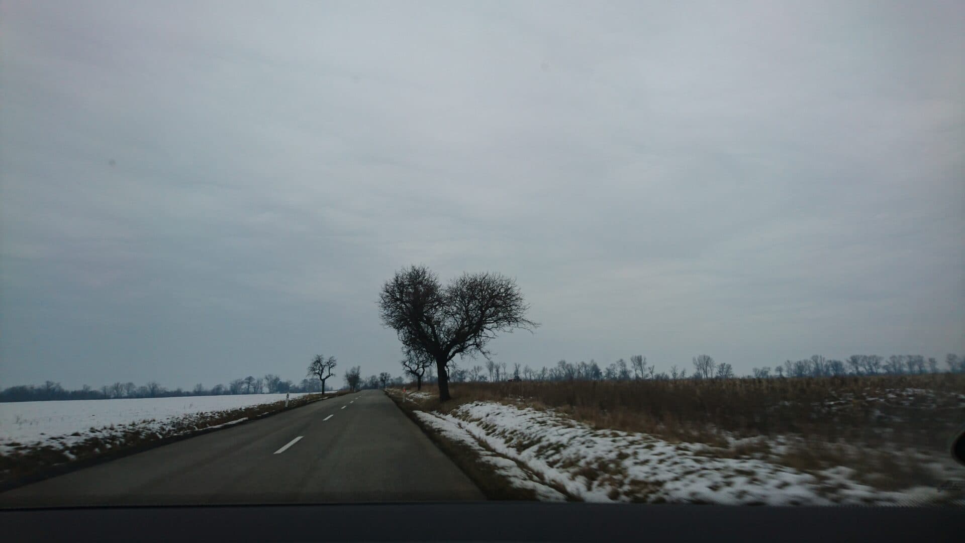 Nízke teploty nás ešte potrápia. Meteorológovia vydali výstrahu