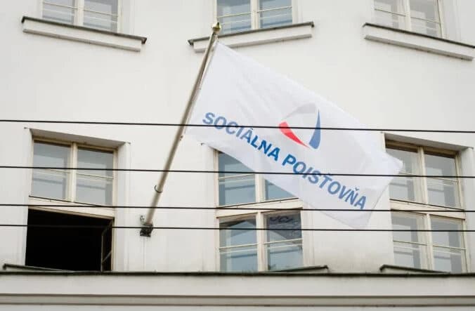 Slováci POZOR! Na pracoviskách Sociálnej poisťovne zaplatíte už len bezhotovostne