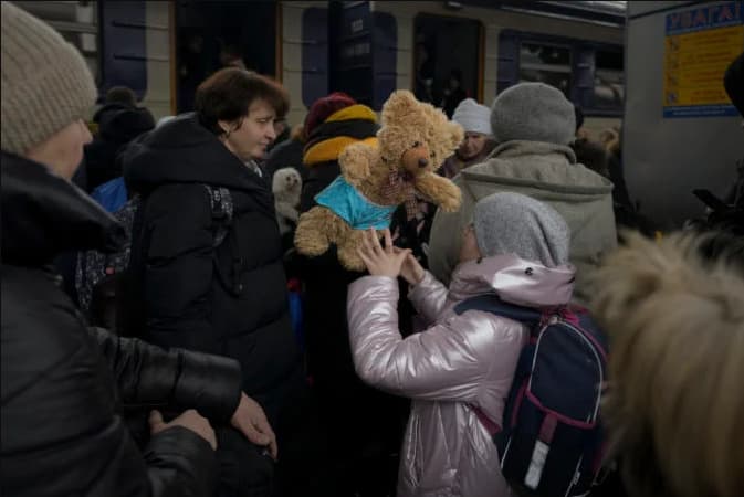 PREHĽAD UDALOSTÍ (8. 5.): Pri leteckom útoku na školu pravdepodobne zomrelo 60 ľudí