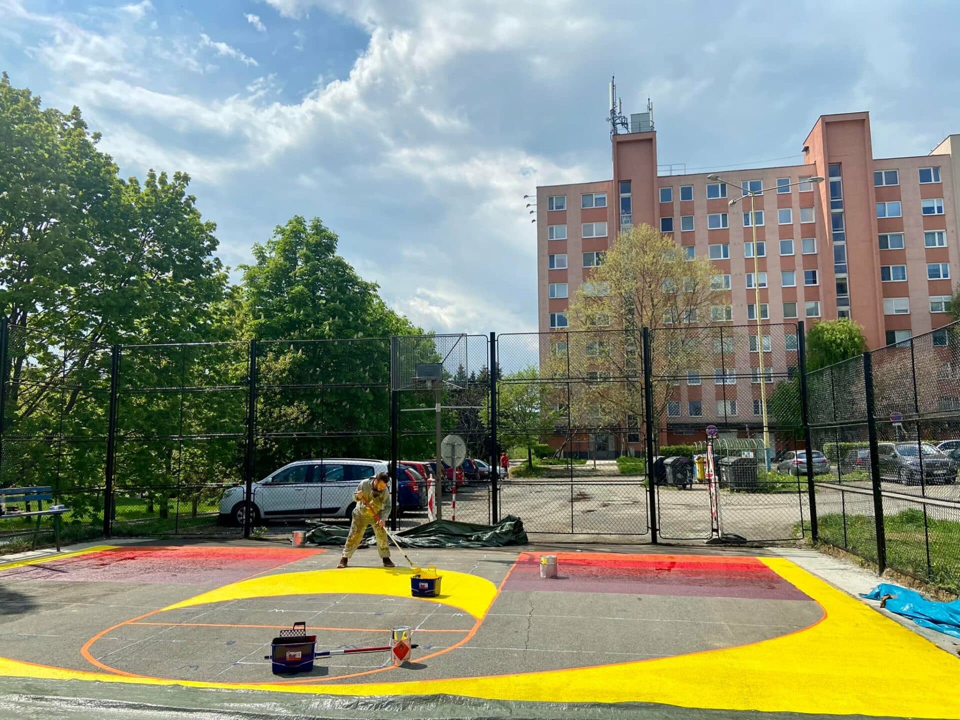Na tomto sídlisku vyrastie farebné a jedinečné športovisko (FOTO)