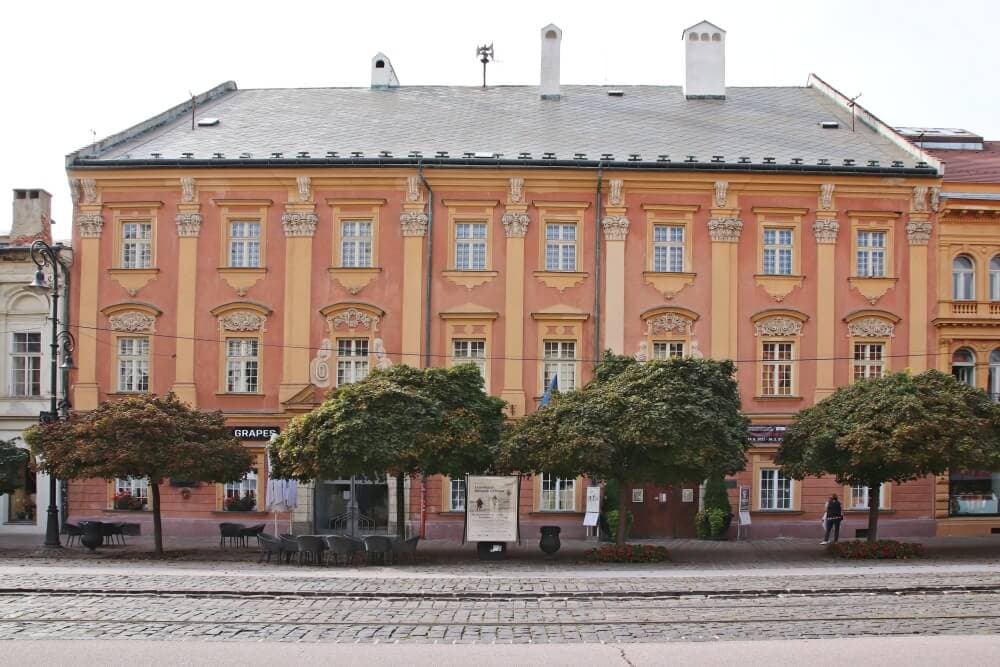 Slovenské technické múzeum v Košiciach prináša výstavu o histórii stolného tenisu