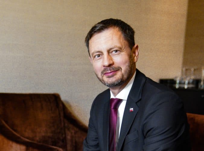 Štát chce dať zamestnancom štátnej a verejnej správy jednorazovú pomoc 500 eur