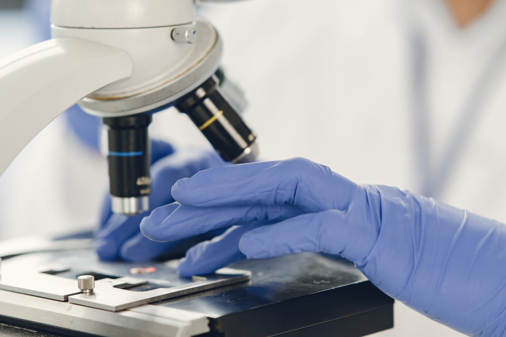 Vybavenie policajných laboratórií má vyjsť na osem miliónov eur