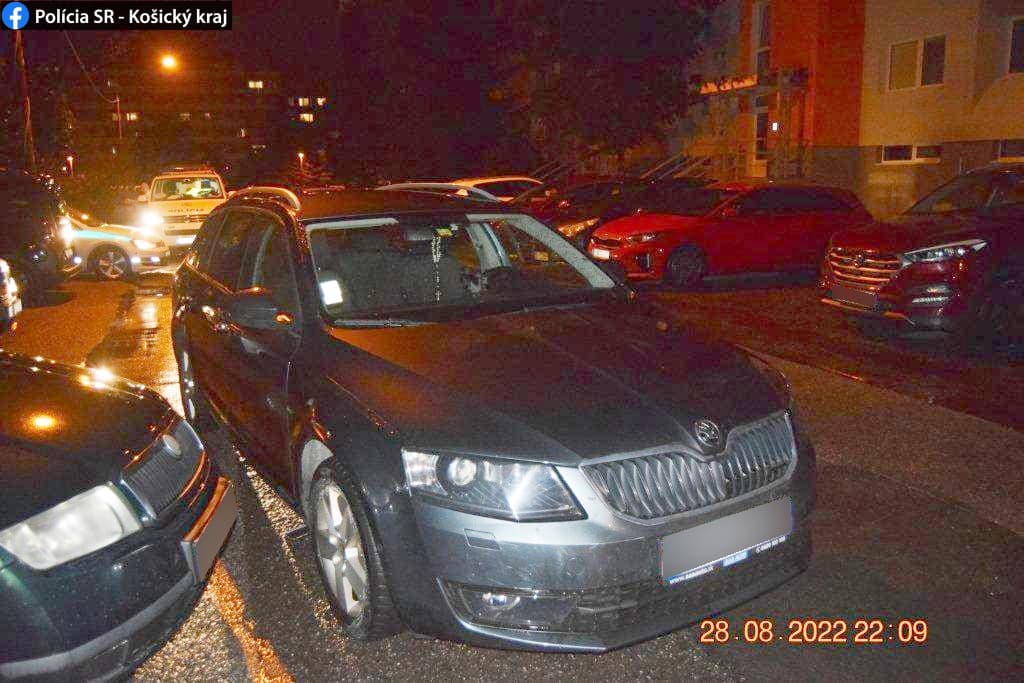 Opitý vodič narazil do dvoch vozidiel, nafúkal vyše 3 promile (FOTO)