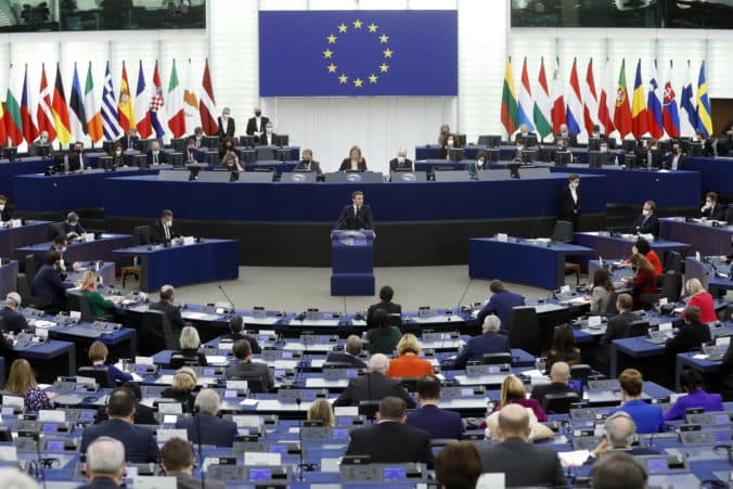 Europarlament žiada nové pravidlá s cieľom pomôcť obmedziť globálne odlesňovanie