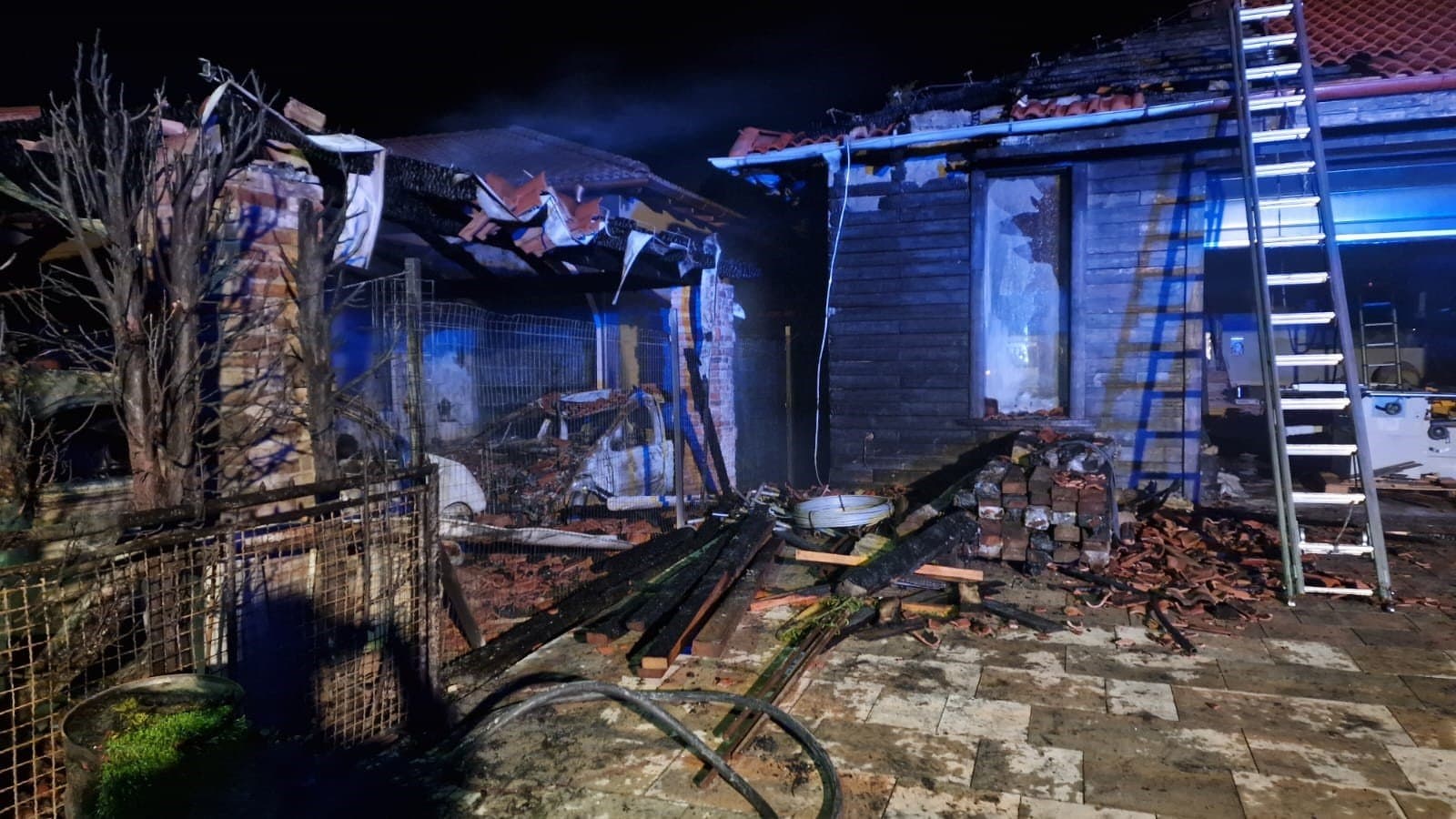 Hasiči odporúčajú vykurovať správnym palivom a pravidelne kontrolovať a čistiť komíny
